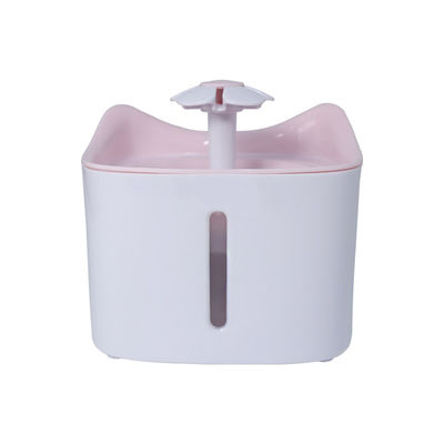 Acqua dell'animale domestico di due modelli ed erogatore 1.8L dell'alimento per i gatti e l'erogatore dell'acqua del cibo per cani