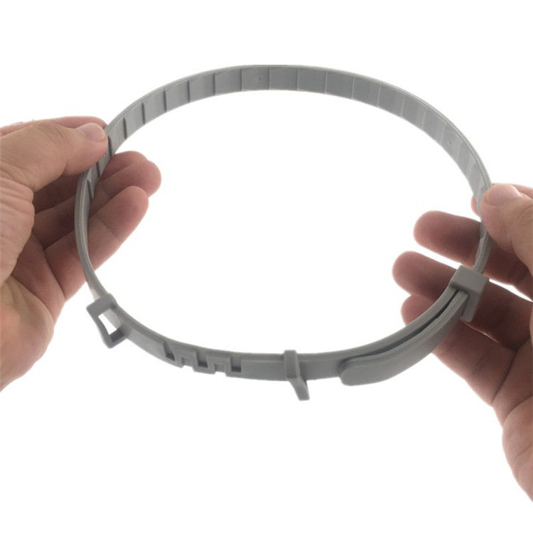 Governare dell'animale domestico di Hallupets foggia la pulce e Tick Collar For Puppies regolabili i gatti da 8 mesi