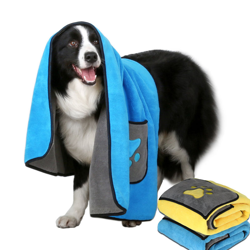 la fibra assorbente eccellente ispessisce l'asciugamano dell'accappatoio del cane dell'inverno con le tasche per i grandi cani rapidamente asciutti