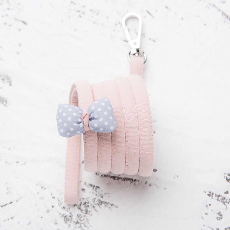 L'animale domestico fornisce il cotone sveglio Cat Dog Harness Leash Set della trazione della cinghia del petto dell'animale domestico di Dots Cat Harness Bow Tie Adjustable indietro