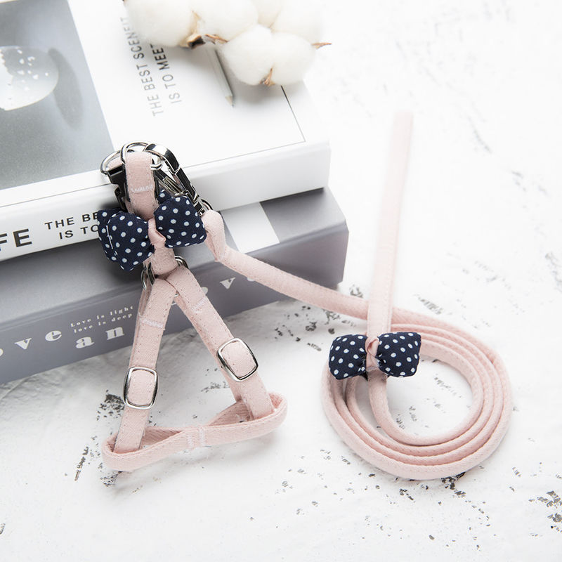 L'animale domestico fornisce il cotone sveglio Cat Dog Harness Leash Set della trazione della cinghia del petto dell'animale domestico di Dots Cat Harness Bow Tie Adjustable indietro