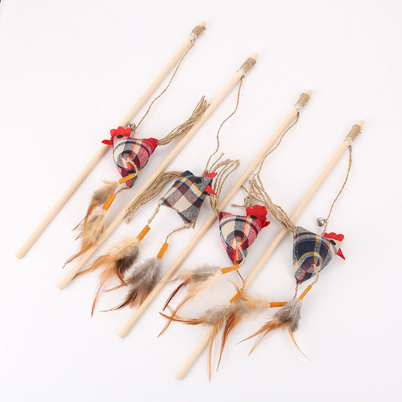 Il pollo di lusso di legno ha modellato Cat Toy Stick With Feather Interactive