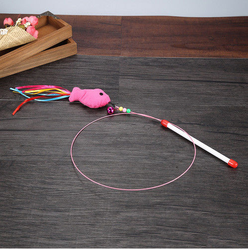 Piuma divertente interattiva Bell del filo di acciaio di Cat Teaser Stick Pack With del pesce