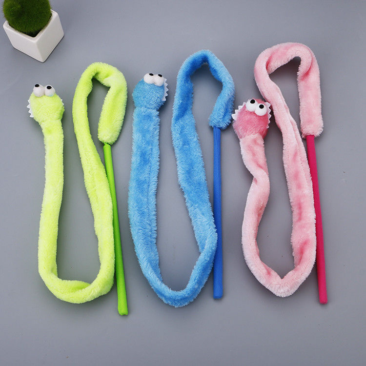 Bacchetta durevole sveglia 31g della peluche di Cat Toy Teaser Snake Shape Kitten
