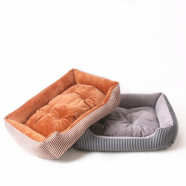 Camere di cane di lusso comode smontabili di dimensione 1580g di Xl del letto dell'animale domestico di Hallupets grandi