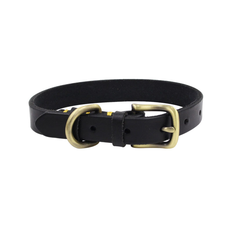 L'hardware di cucitura fatto a mano del rame del collare di addestramento di cani in primo luogo mette a strati il collare di cane del cuoio del collare della pelle bovina