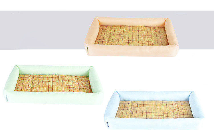 Letto di raffreddamento di sonno del cucciolo del letto 650g di Straw Bamboo Cozy Summer Dog