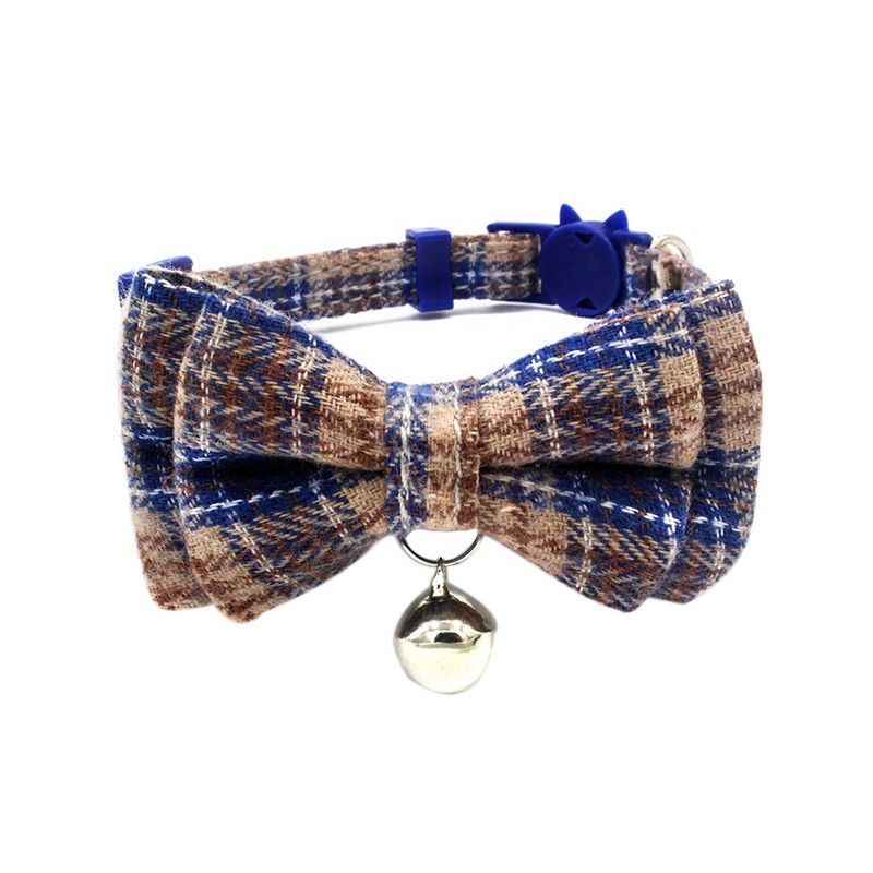 La larghezza scozzese del cotone di Bowtie Cat Collar Safety Buckle With Bell del tartan regola 13-22cm