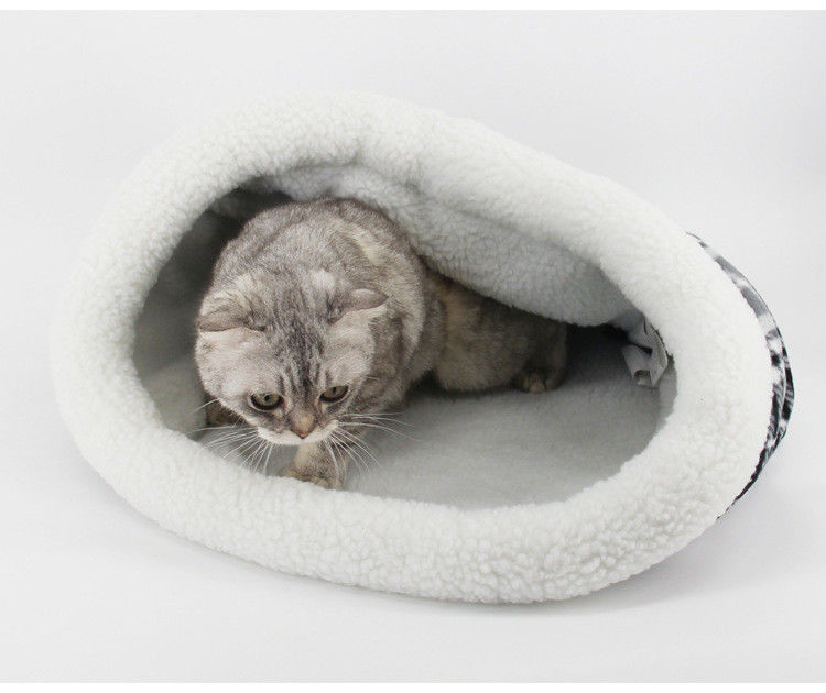 Sacco a pelo comodo del cucciolo di cane della peluche dell'agnello del letto dell'animale domestico dei cani all'aperto e dell'interno dei gatti