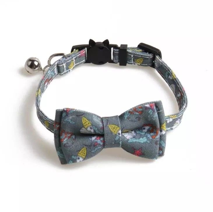 Animale domestico regolabile Cat Collar Breakaway con la cravatta a farfalla e Bell sveglie per Kitty ed alcuni cuccioli