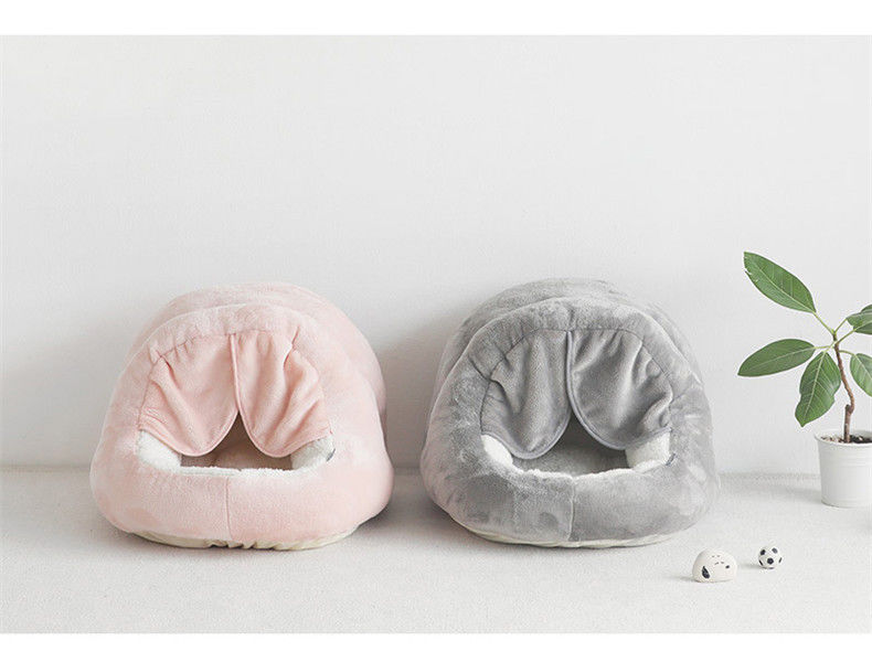 L'animale domestico ritenuto del letto del cane inserisce la fossa di scolo semichiusa comoda dell'animale domestico della tenda di lusso di Cat Cave Plush Yurt Door