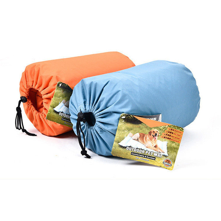 Animale domestico impermeabile Mat Portable Dog Sofa Bed addormentato