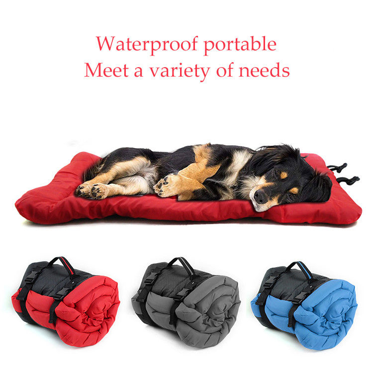 Il doppio portatile pieghevole ha parteggiato sede di automobile di raffreddamento Mat Waterproof del cane