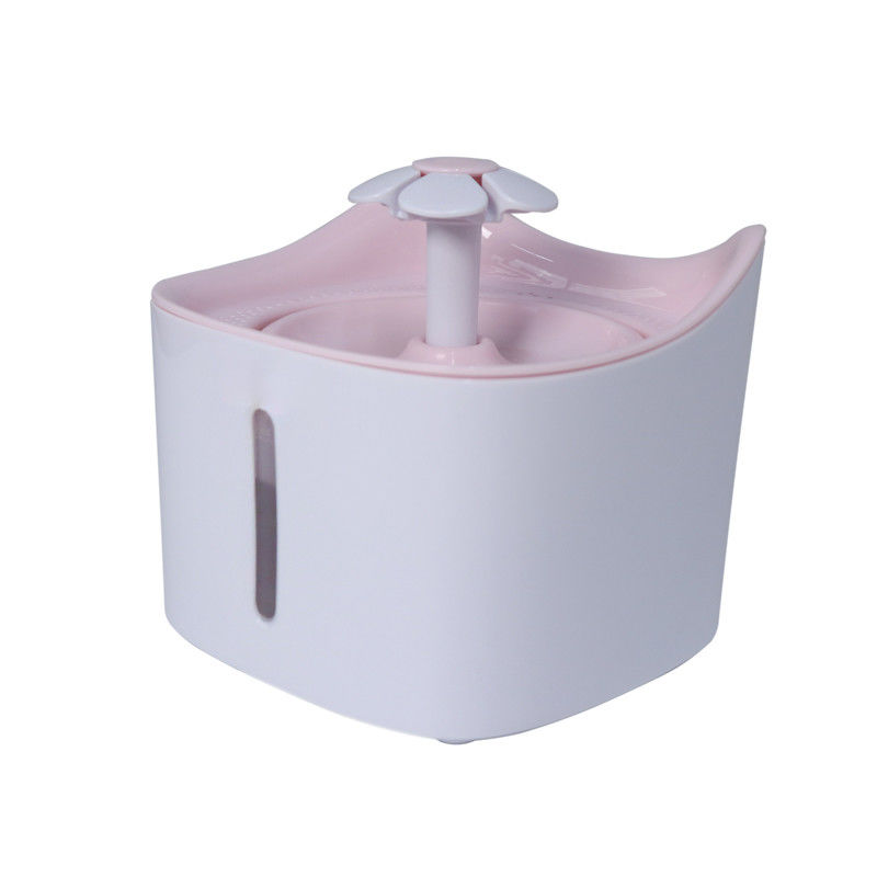 Acqua dell'animale domestico di due modelli ed erogatore 1.8L dell'alimento per i gatti e l'erogatore dell'acqua del cibo per cani